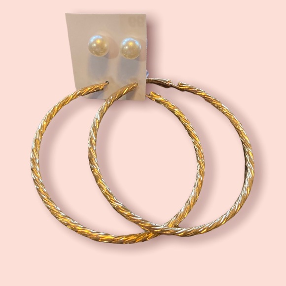 LuLaRoe Classic T Shirt Disney Minnie Mouse NWT XXS and Hoop Earring Bundle - Picture 11 of 13